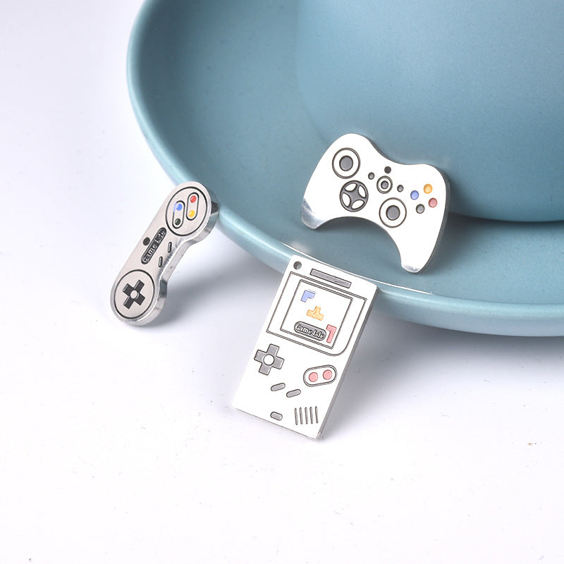 Personality Retro Handheld Game Console Pendant Necklace