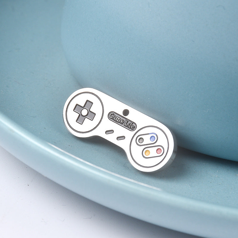 Personality Retro Handheld Game Console Pendant Necklace